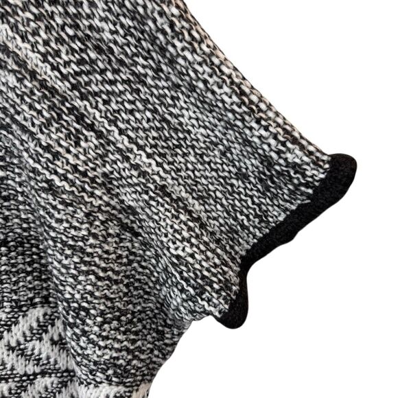Aerie Cardigan Sweater Poncho One Size Women’s Open Front Pom Pom Tie Knit NEW - Picture 6 of 14